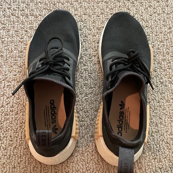 Adias NMD R1 Size 9.5 only worn once! Good condition! - Picture 2 of 4